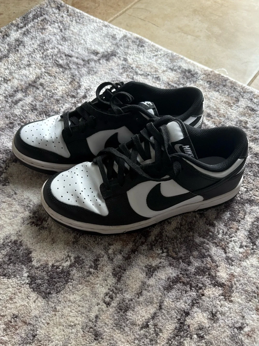 Nike Women’s Dunk Low Show